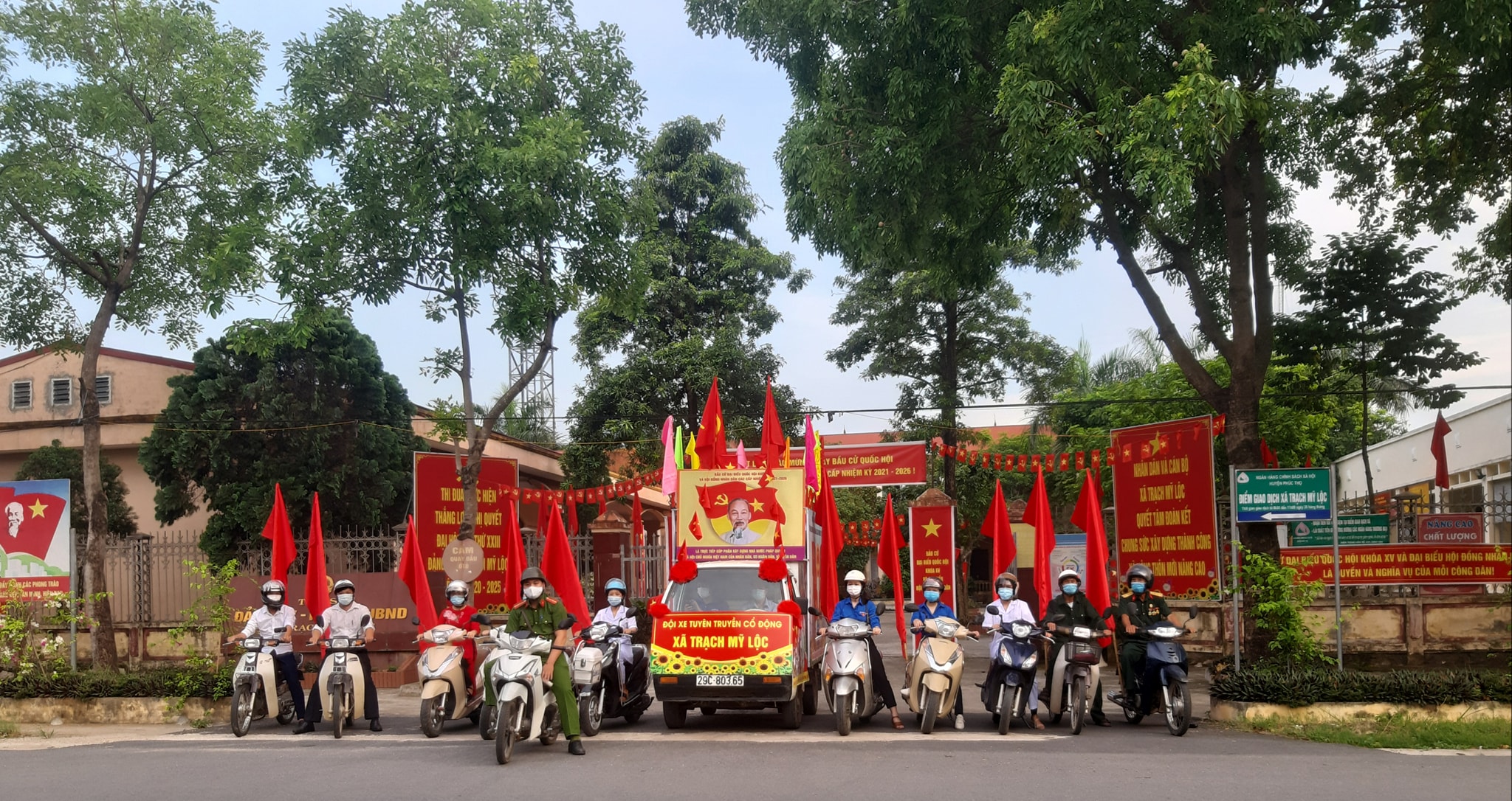 Đội Tuyên truyền lưu động bầu cử 2021